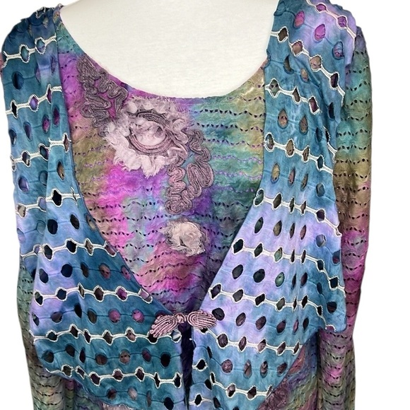 Pretty Angel Layered Multi Media Blouse - Picture 2 of 6